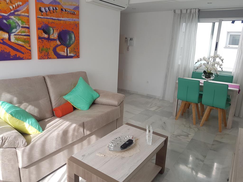 Apartment Feel At *